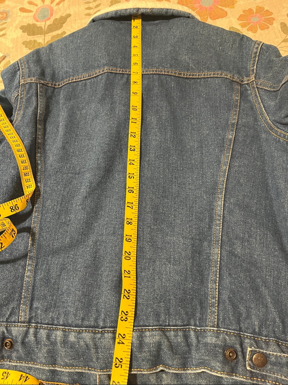 Silver Spurs Blue Denim Jacket with Cream Sherpa Lining Very Vintage - Picture 8 of 8